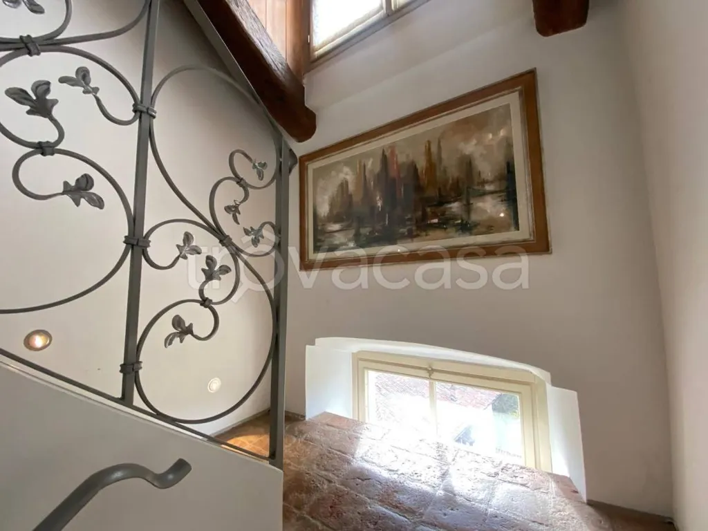 Rooms - Rustic Villa-Style Apartment with Garden in Moncalieri