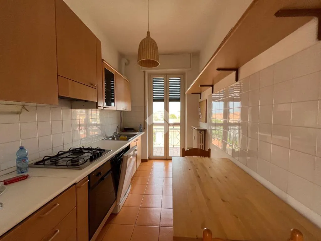 Cuisine - Trilocale with Terrace in Pavia