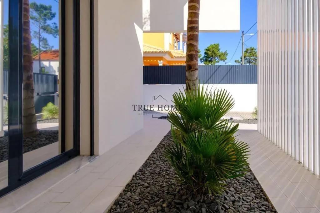 Jardin - Contemporary Villa with Pool in Aroeira, Almada