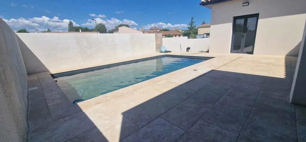 Piscine - Villa Contemporaine avec Piscine près de Narbonne
