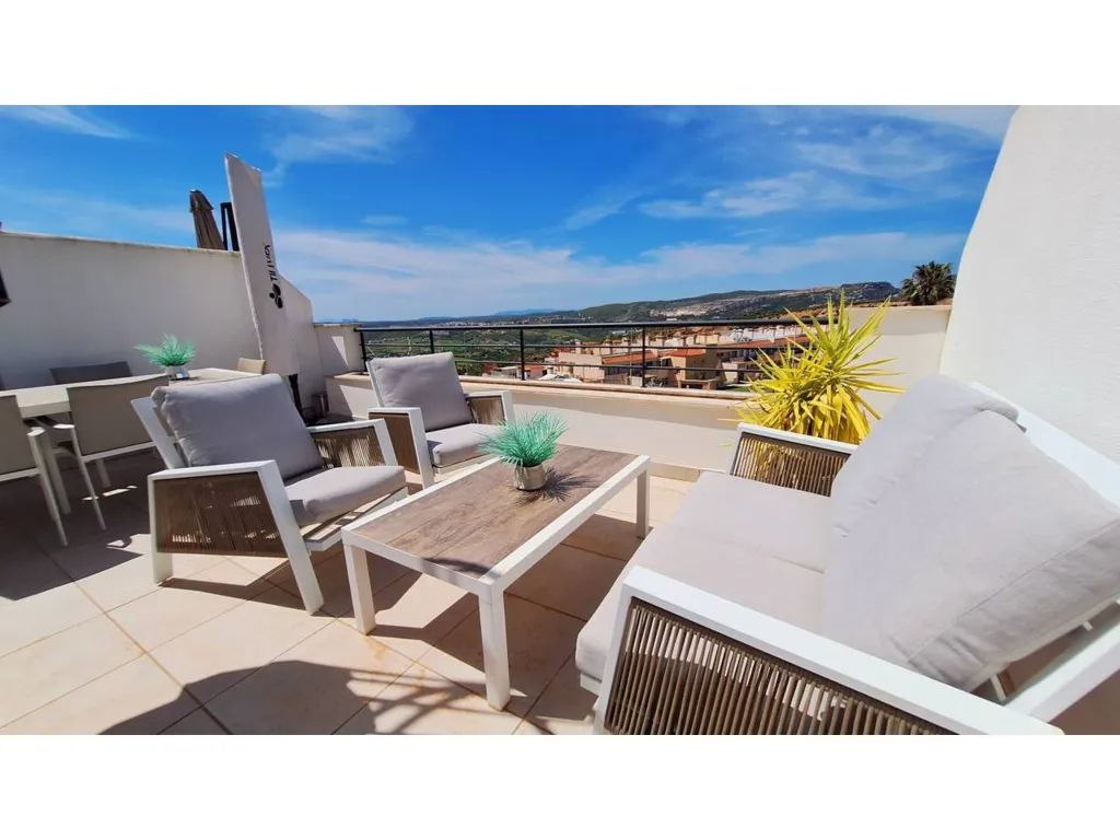 Terrass - Reformed Penthouse with Private Solárium in Casares