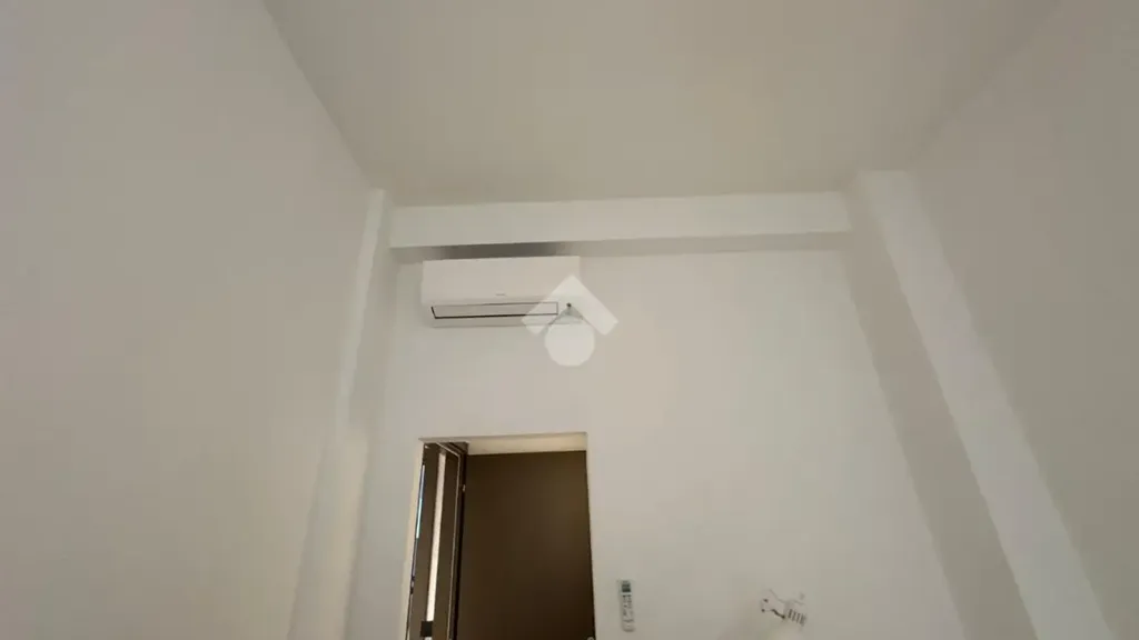 hallway_entrance