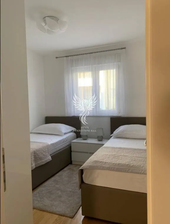 Magamistoad - Apartment with Private Garden in Makarska Centre