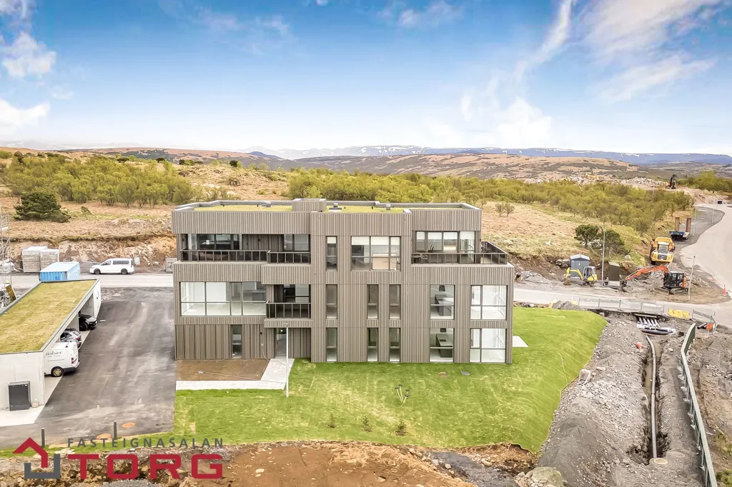 Õhuvaade - Modern Apartment with Balcony in Hnðraholt