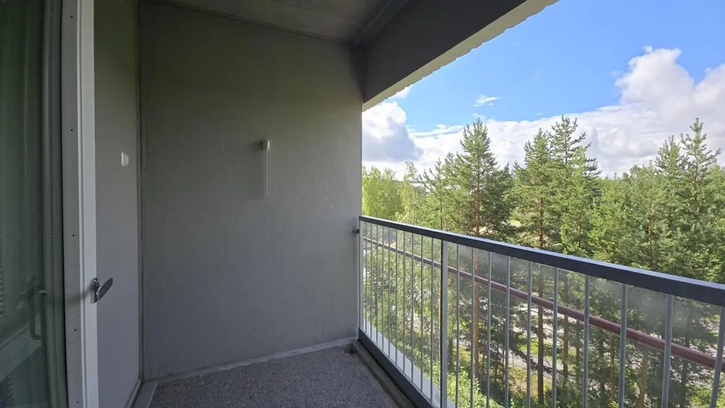 Balcone - Modern Flat with Balcony in Säynätsalo