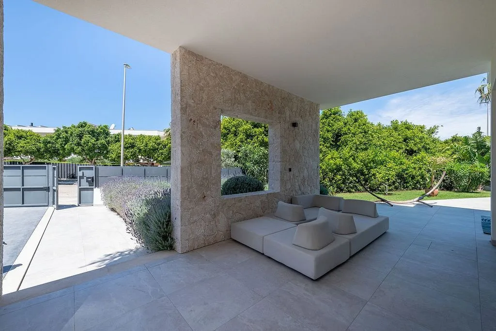 Terrass - Modern Villa with Pool in Sa Torre