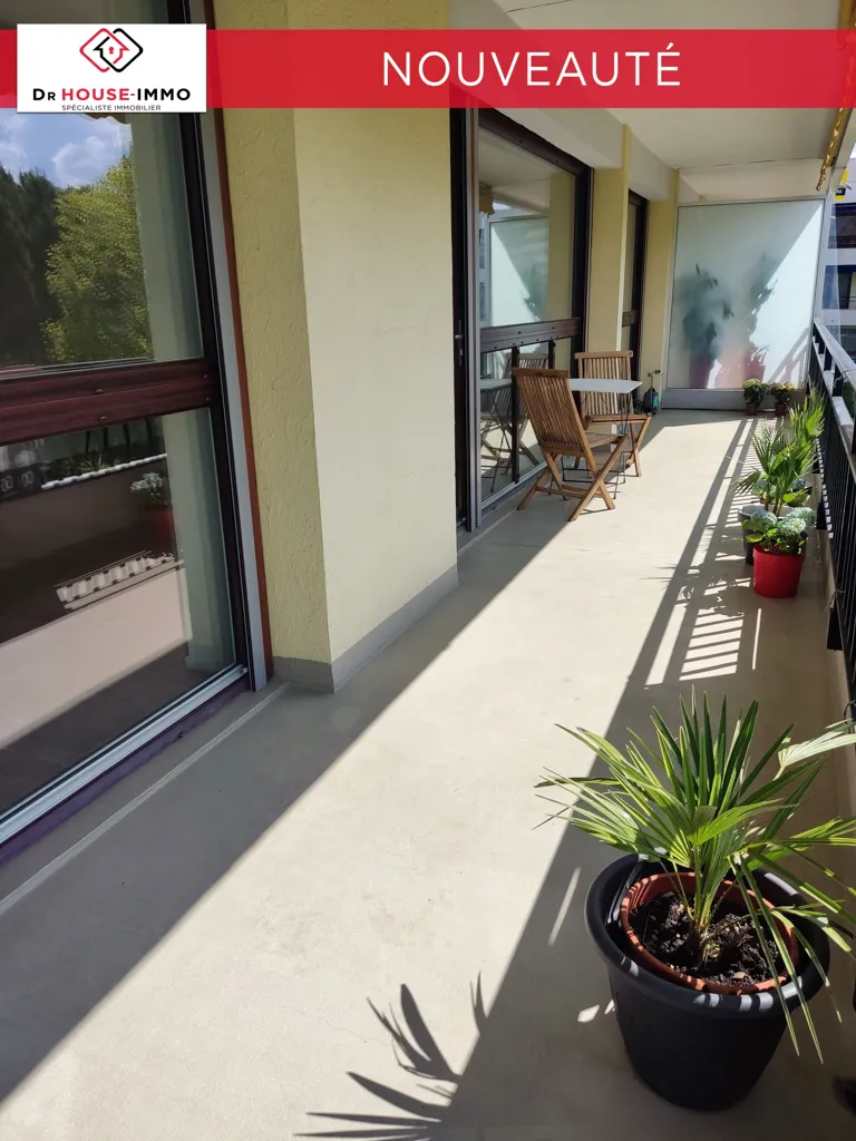 Balcon - Appartement Rénové avec Balcon à Pessac Centre