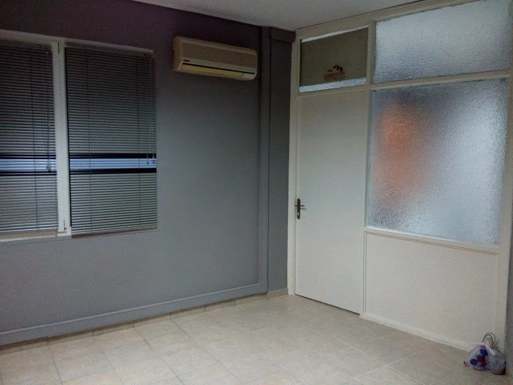 Bureau - City View Flat in Vardaris, Thessaloniki