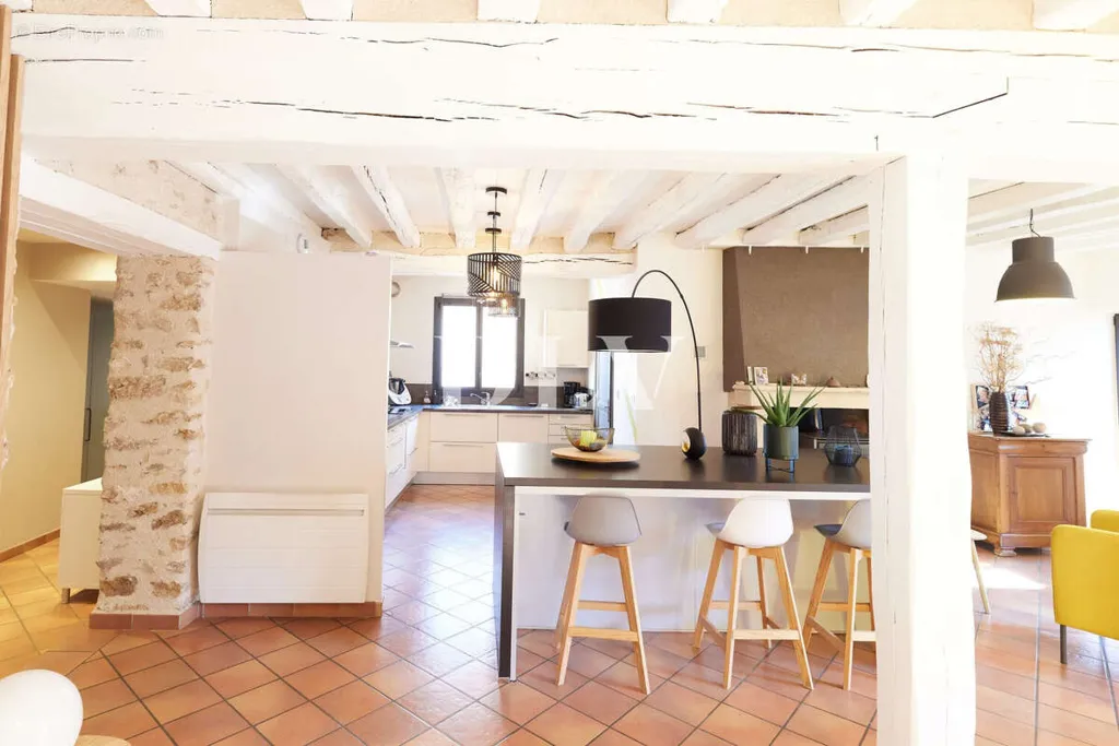Maison 7 pièces à Vulaines-Sur-Seine