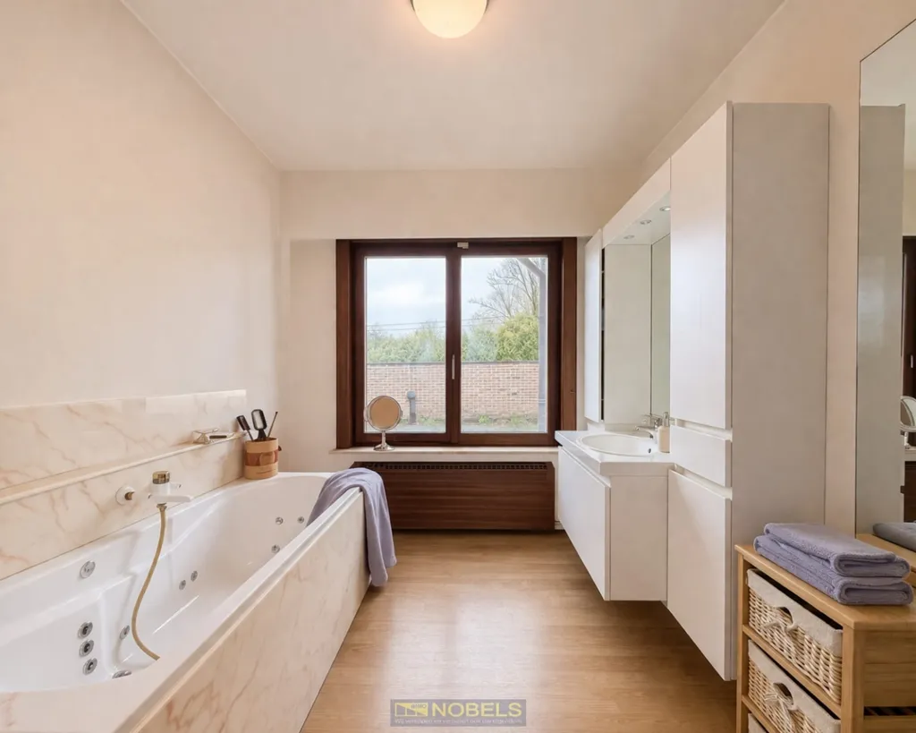 Salles de bain - Maison avec 3 Garages dans un Cadre Rural à Horebeke