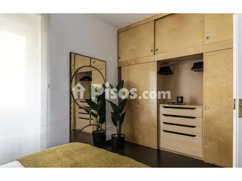 Chambres - Apartment with Balcony in Chamberí