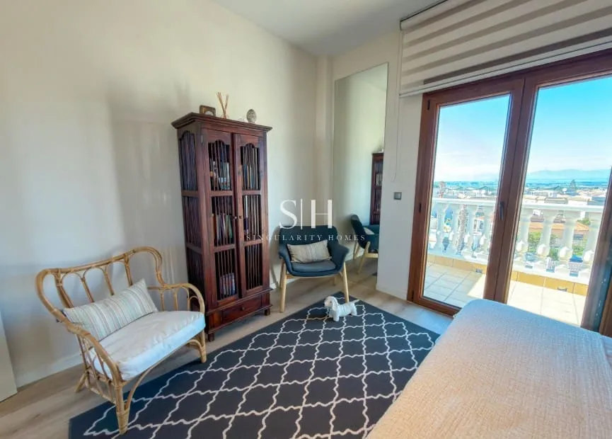 Bedrooms - Contemporary Villa with Private Pool in San Fulgencio