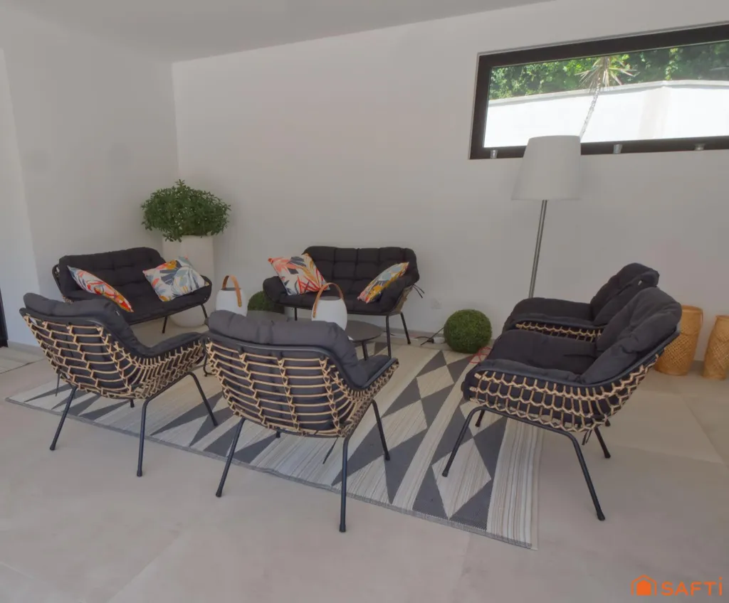 Séjour - Villa Contemporaine avec Piscine à Pujaut