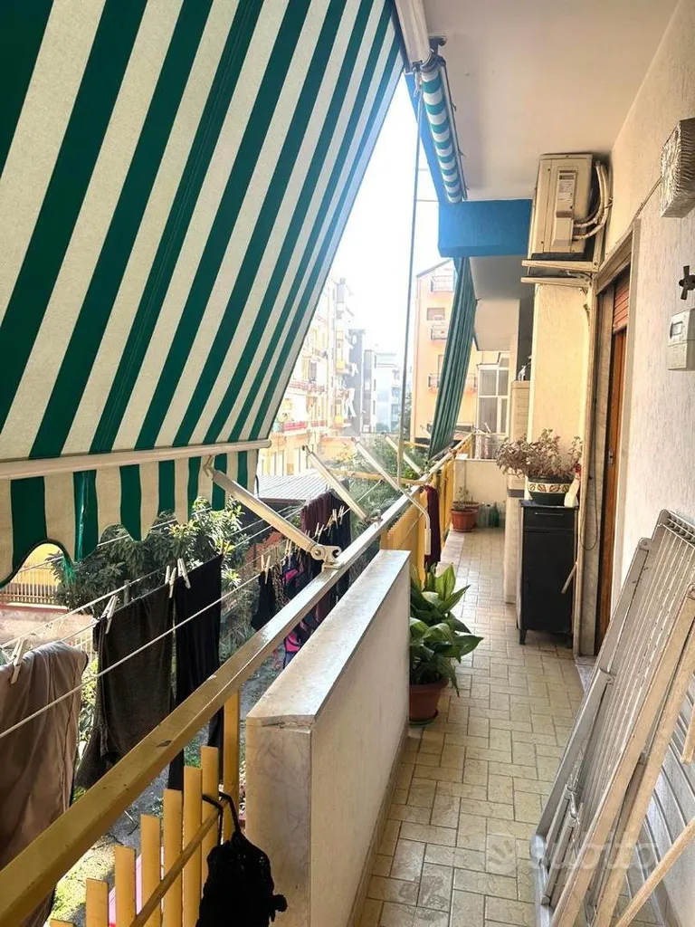 Balcon - 3-Room Apartment with Balcony in Central Scafati