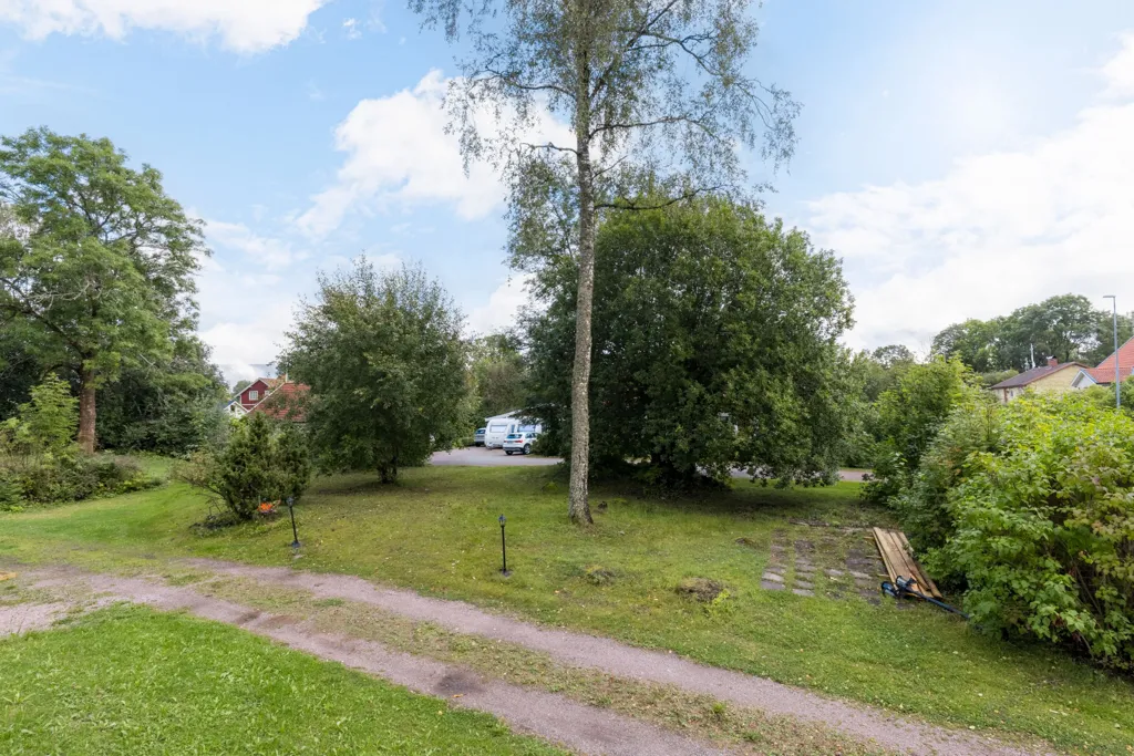 Aed - Freehold Plot with Building Potential in Skyttorp