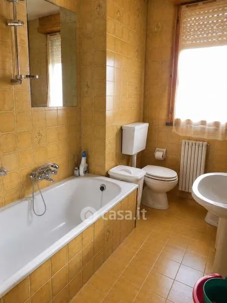 Vannitoad - Spacious Apartment with Terrace in Modena