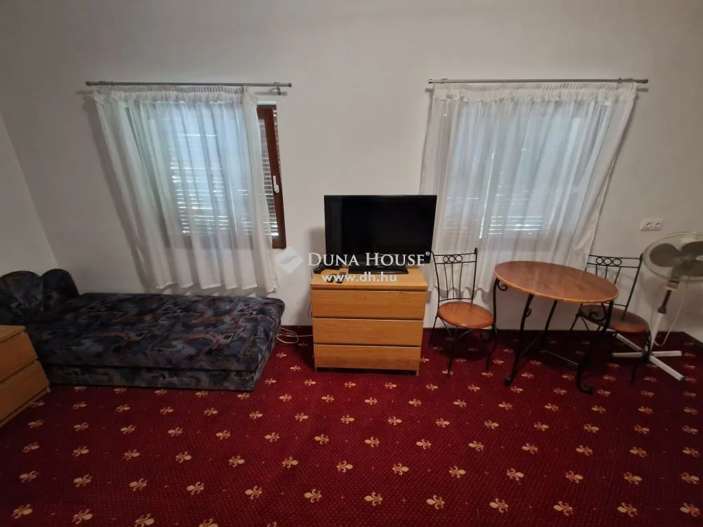 Magamistoad - Mixed-Use Property with Garden in Baja