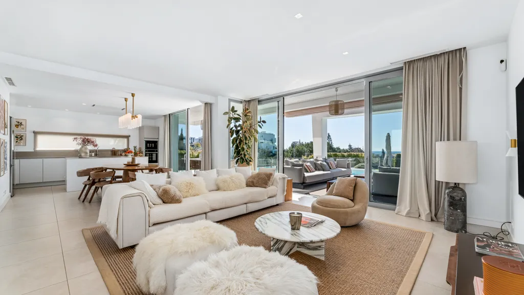 Living Room - Modern Villa with Sea View in Marbella