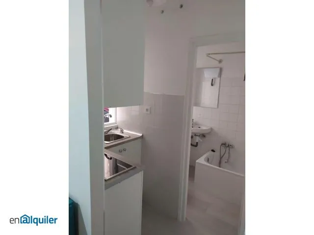 Bathrooms - Furnished Flat with Lift in Granada