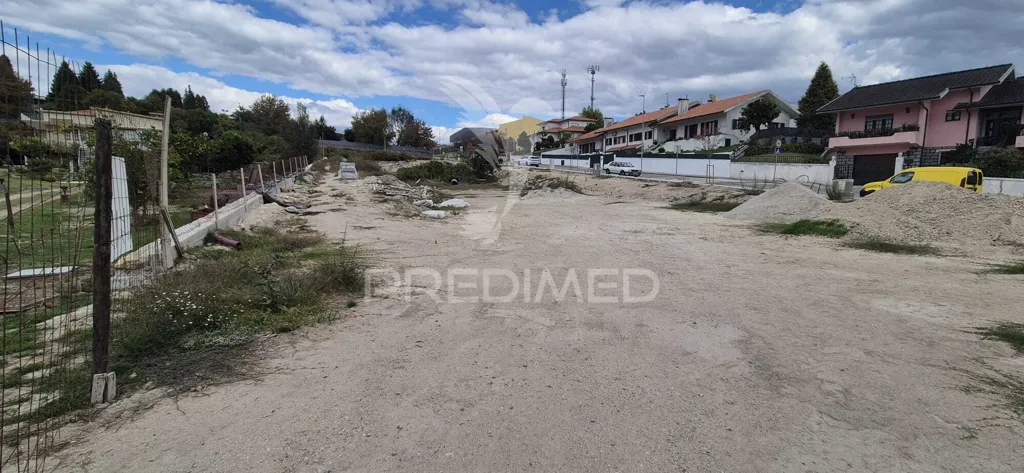 Aed - Plot with Vineyard in Ponte da Barca