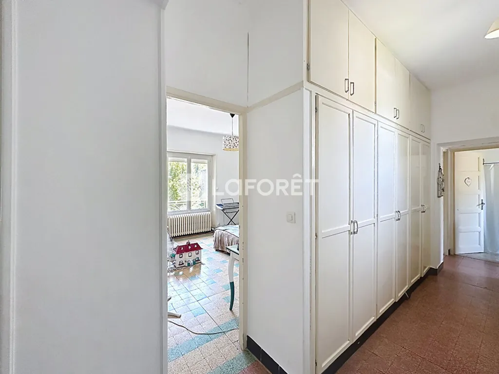 Esik - Renovated House with Pool in Carpentras