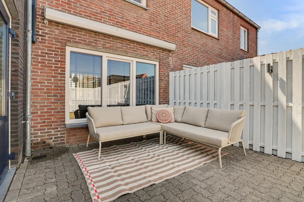 Terrasse - Modernised Two-Storey House with Garden in Reusel
