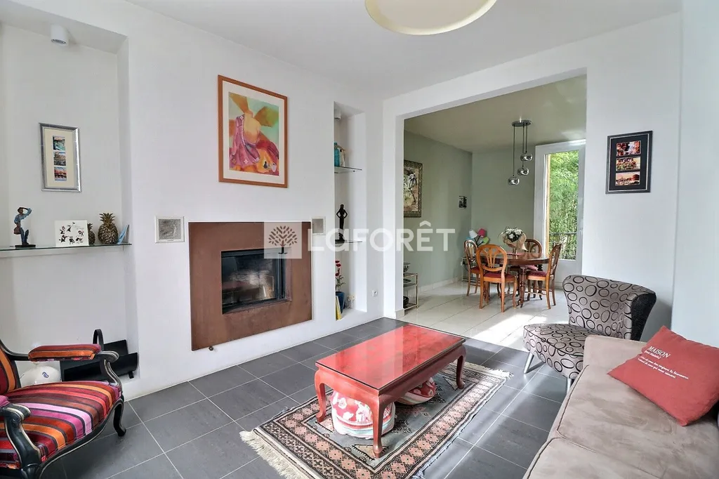 Soggiorno - House with Garden in Rueil Malmaison