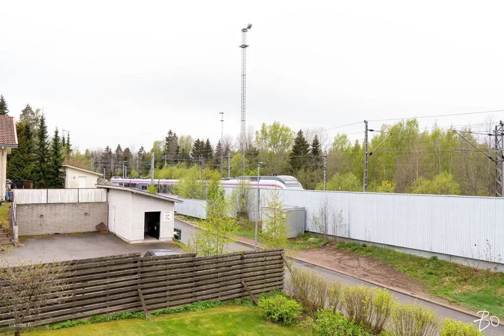 Õhuvaade - Duplex with Garden in Vantaa's Matarin