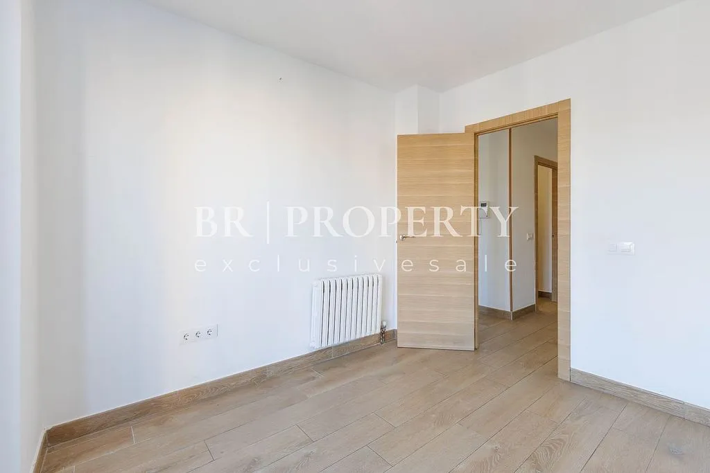 Chambres - Apartment with Balcony and A/C in El Mercat, Valencia
