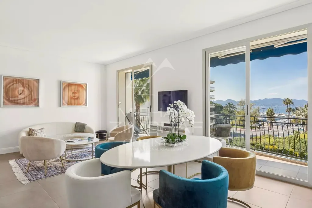 Salle à manger - Appartement avec Terrasse sur la Croisette