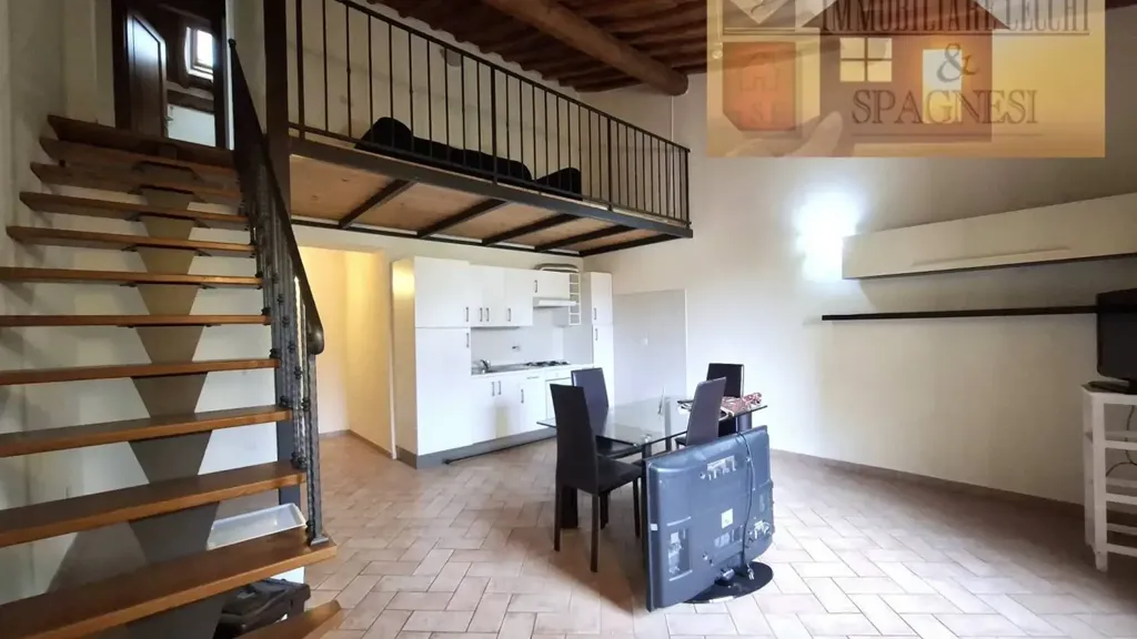 Séjour - Two-Bedroom Apartment with Soppalco in Lastra a Signa