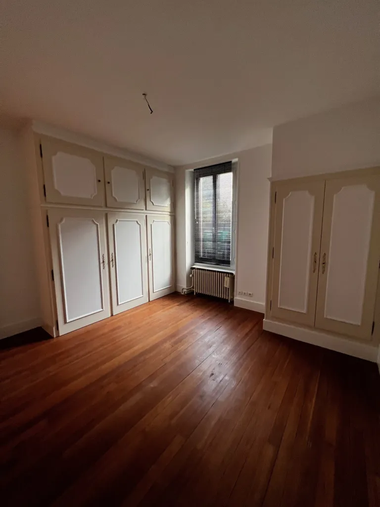 Toad - 3-Bed Flat with Sea View in Evian Centre