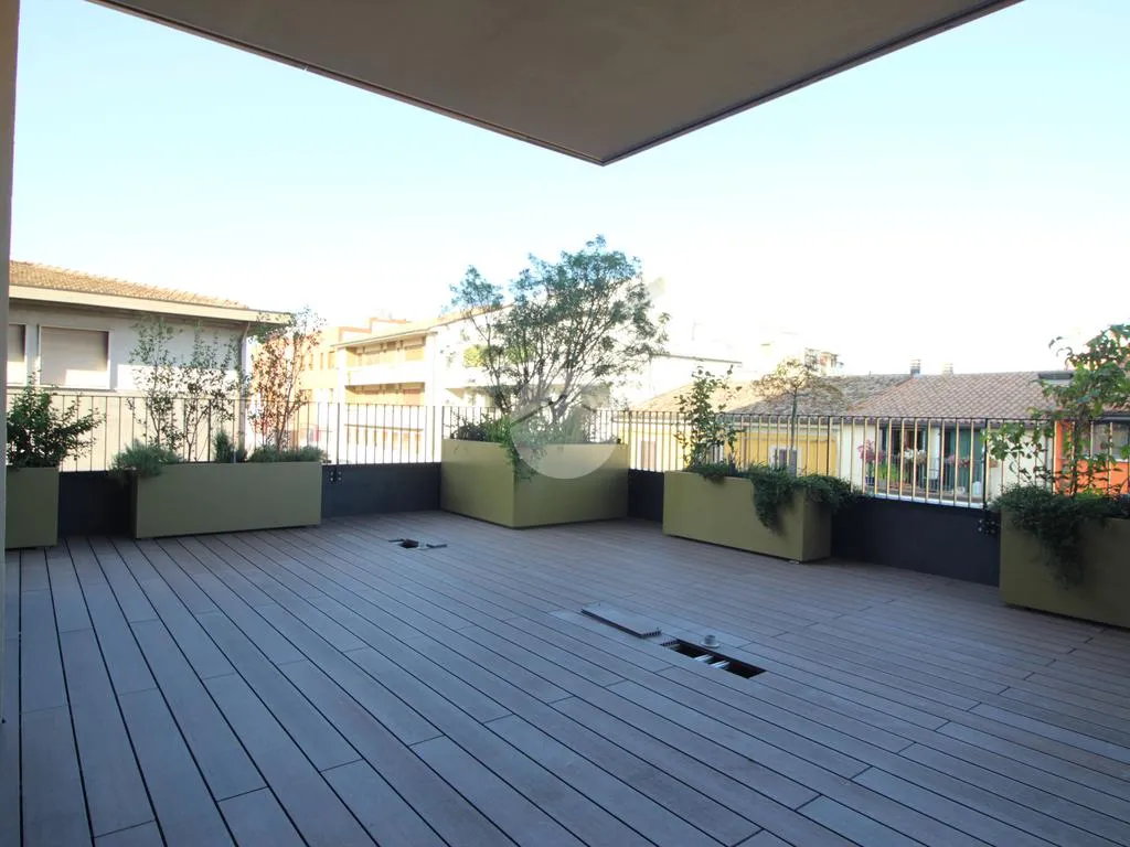 Terrasse - Modern Condo with Terrace in Central Cesena
