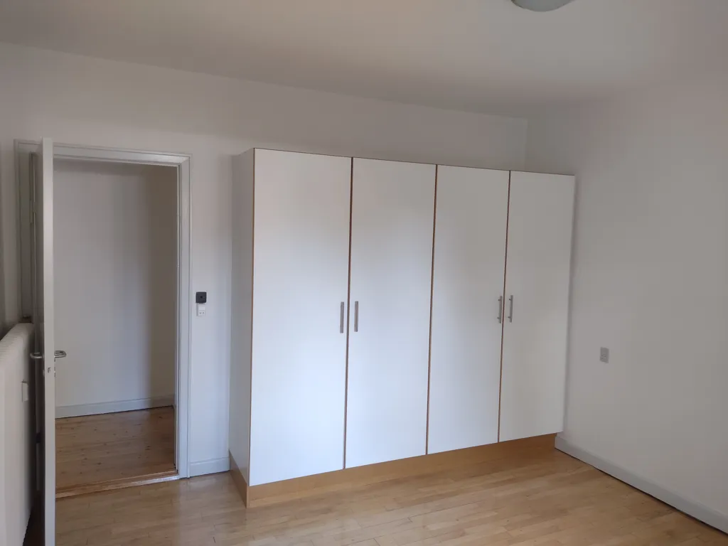 Magamistoad - Renovated Flat with Balcony in Odense C
