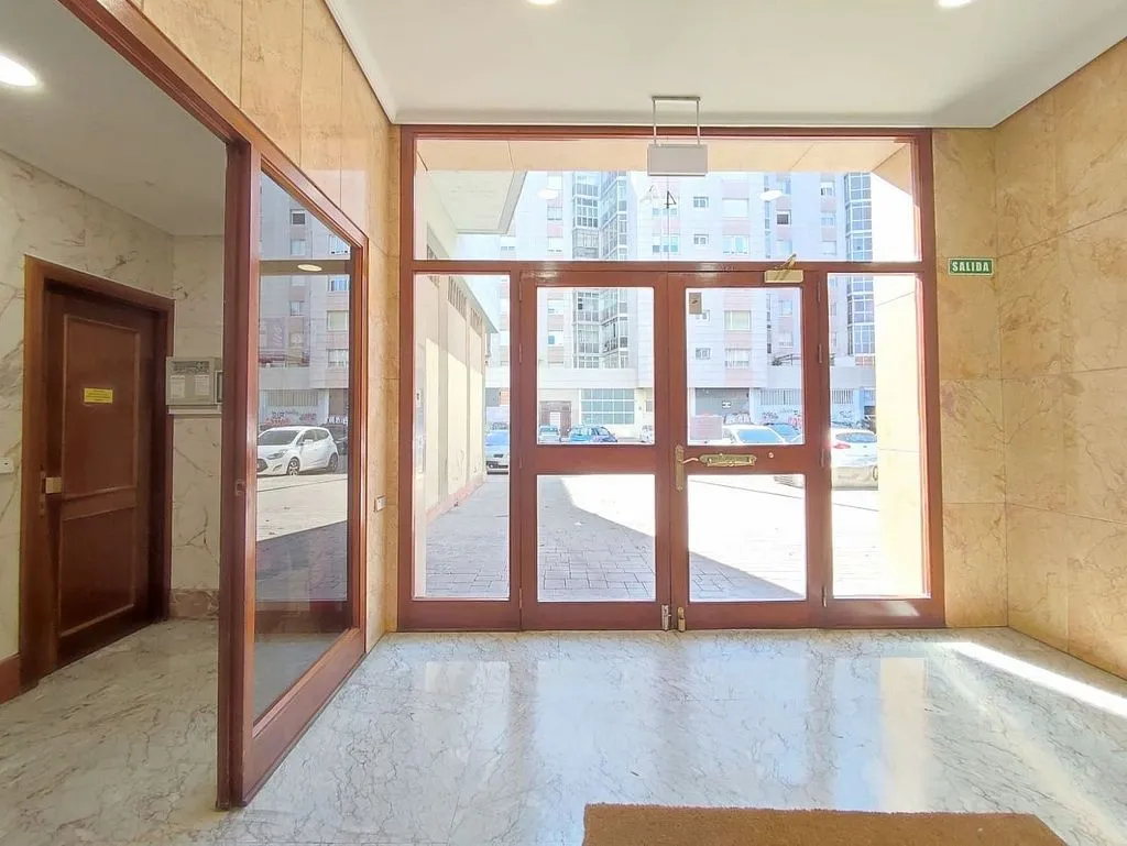 Entrée - Student Flat with Terrace in San Juan, Pamplona