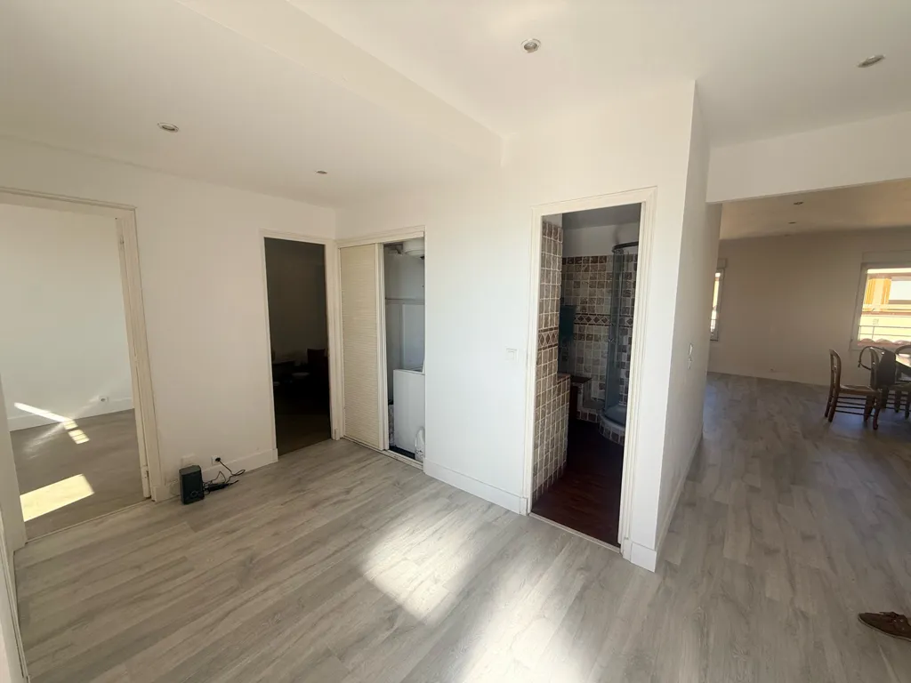 Soggiorno - Bright Flat with West View in Frejus Centre