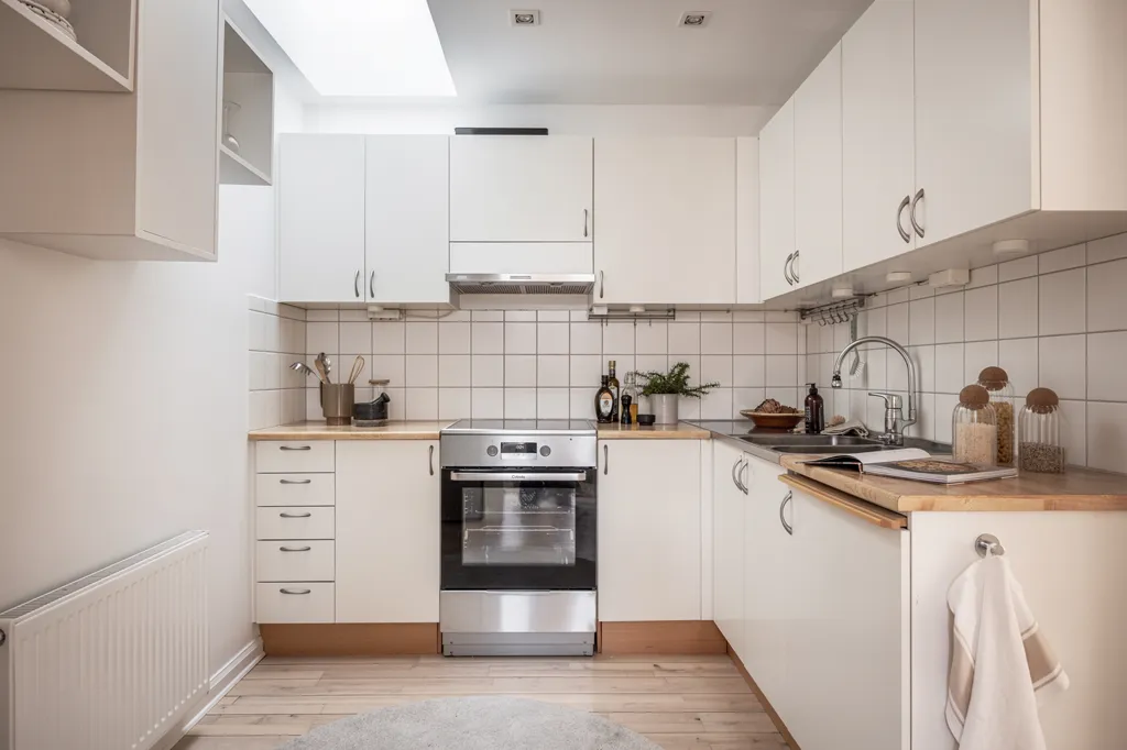Cuisine - Charming Apartment with Balcony in Davidshall