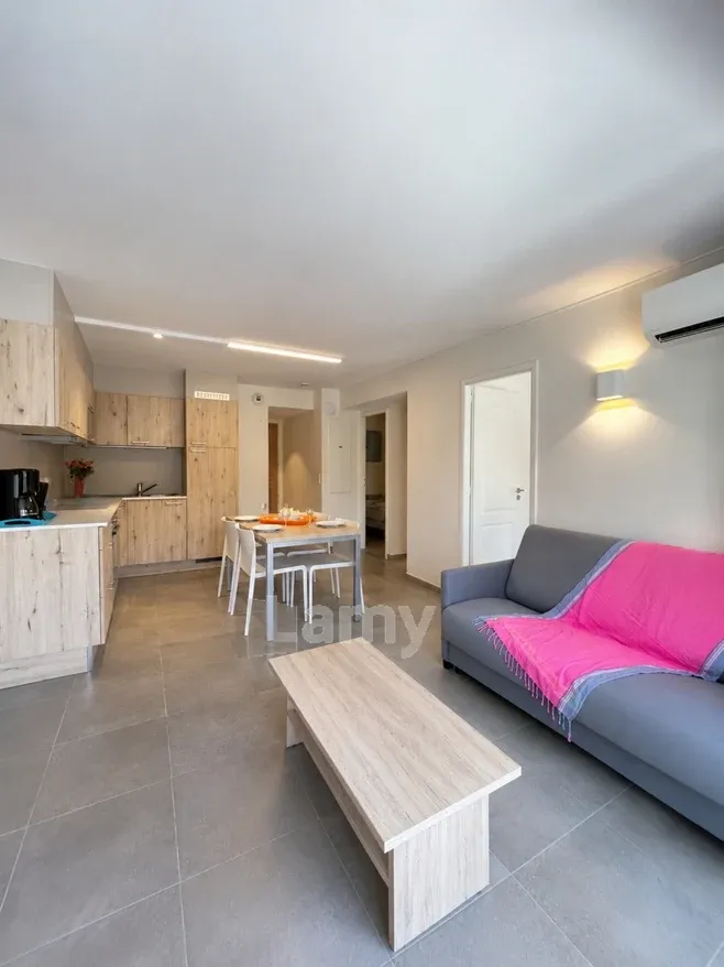 Soggiorno - Charming T3 Apartment with Loggia in Nice