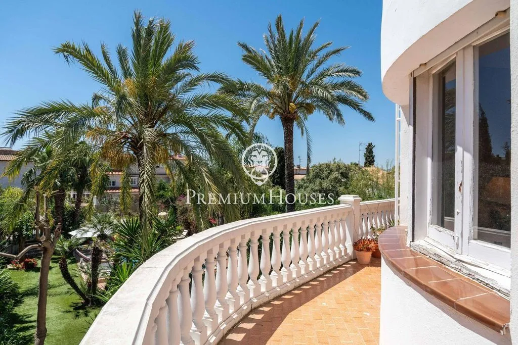Rõdu - Luxury House with Pool in Sitges