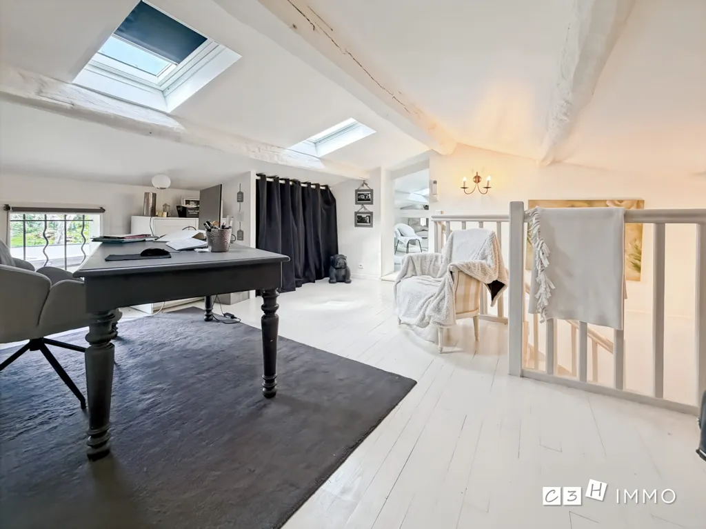 Kabinet - House with Pool and Studio in Lherm