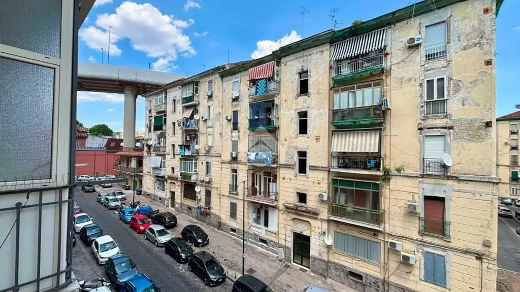 Balcon - Modern Flat with Balconies in Poggioreale, Naples