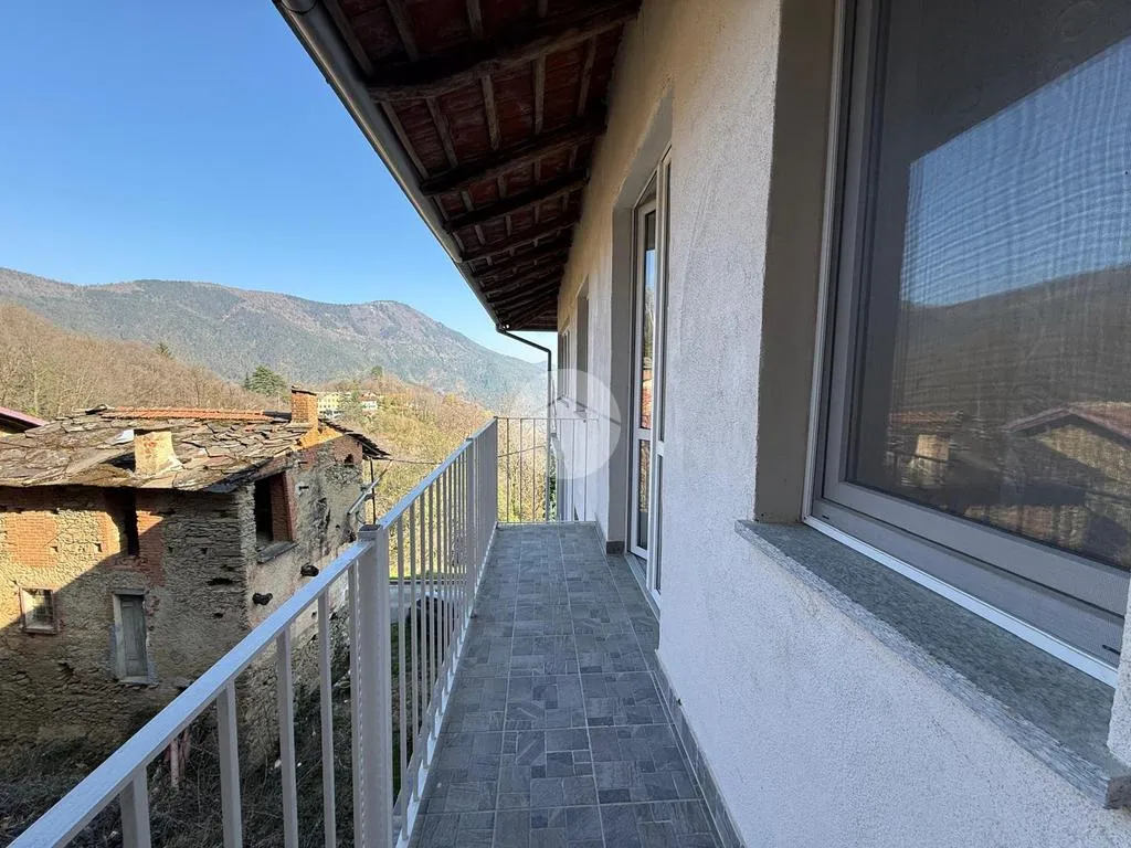 Balcon - Trilocale with Balcony in Rubiana