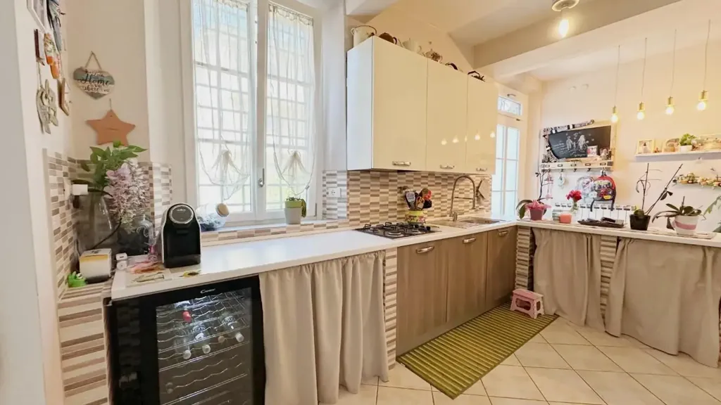 Maison 10 pièces à IT