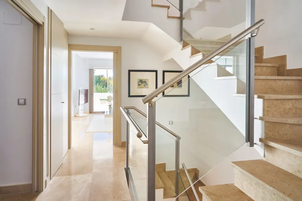 Pièces - Duplex House with Private Garden in Marbella