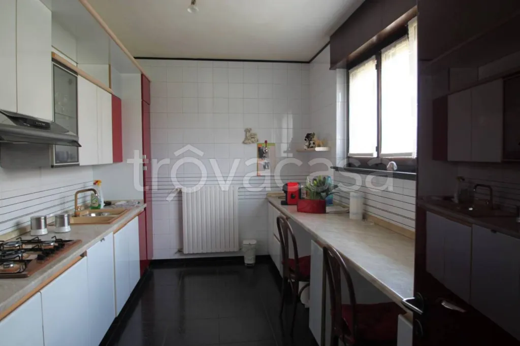 Cuisine - Modern Villa with Private Garden in Gradisca d'Isonzo