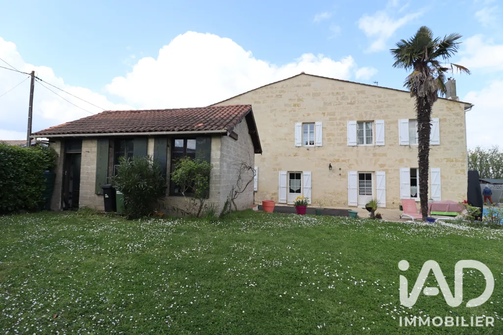 Esterno - Stone House with Pool in Lormont