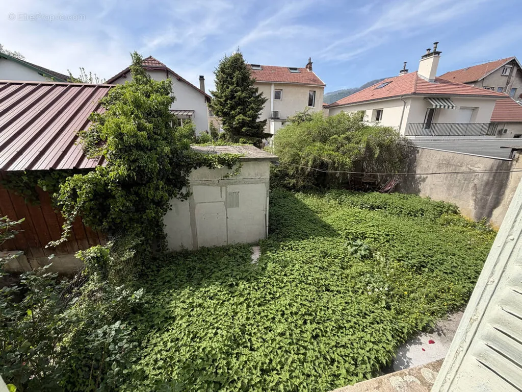 Aed - Refurbished Studio with Terrace in Saint Martin d'Hères