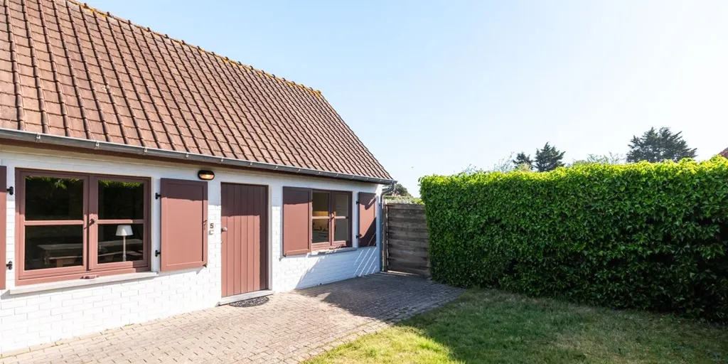 Extérieur - Villa de Vacances avec Parking Privé à Koksijde