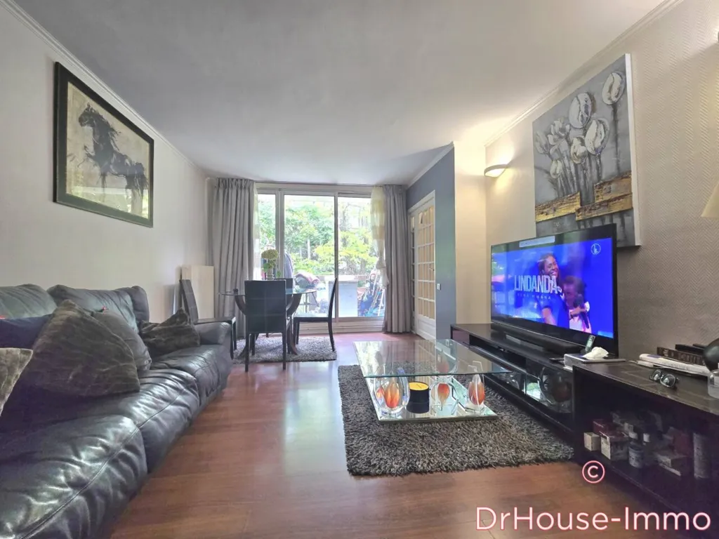 Séjour - Appartement avec Balcon à Bobigny