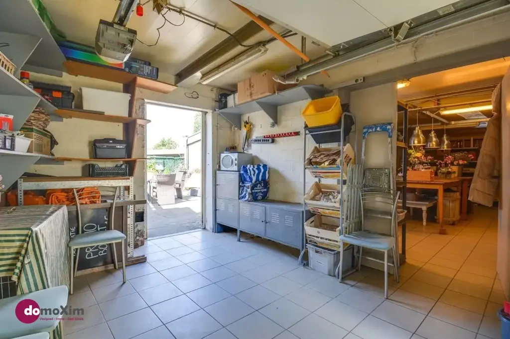 Lavanderia - Commercial Space with Residence in Kampenhout
